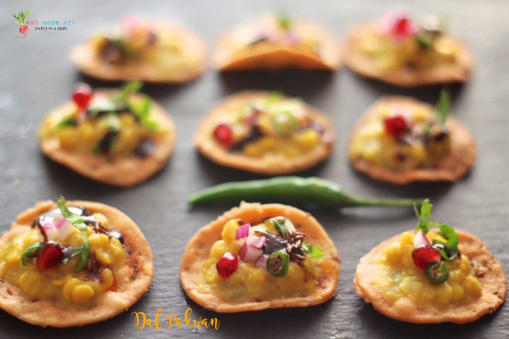 A close up side shot of Dal Pakwan bites
